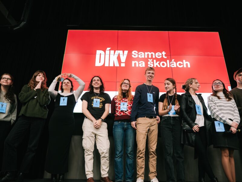Tým ambasadorů Sametu na školách - foto Léa Decroix Tým ambasadorů Sametu na školách - foto Léa Decroix